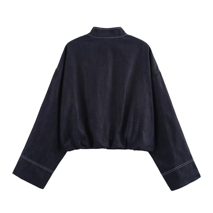 Women's cropped denim jacket in a casual bomber style with zipper Lune London