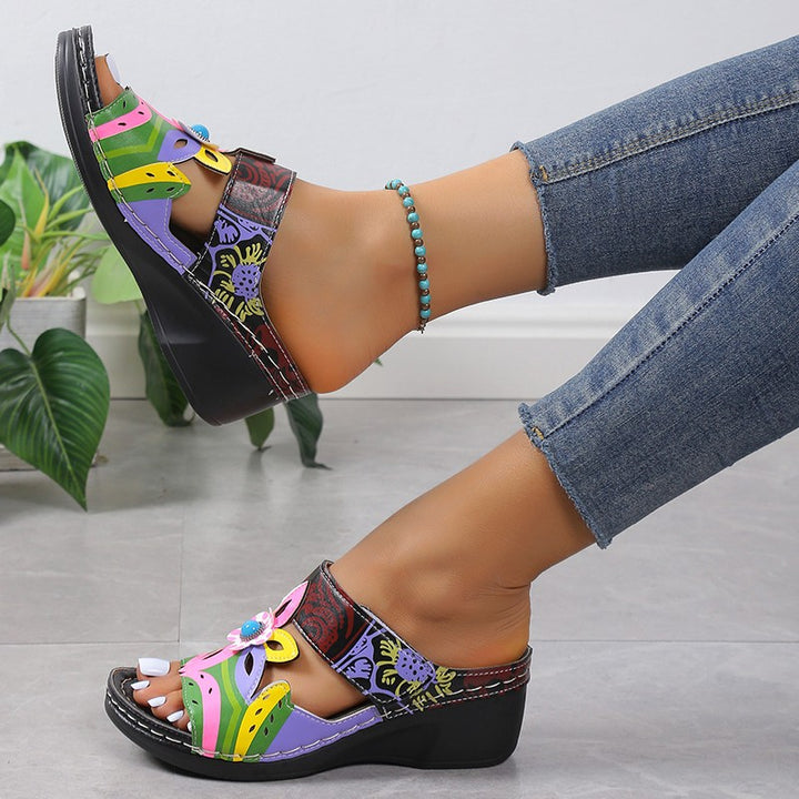 Fashion wedge sandals for women with floral decoration Lune London