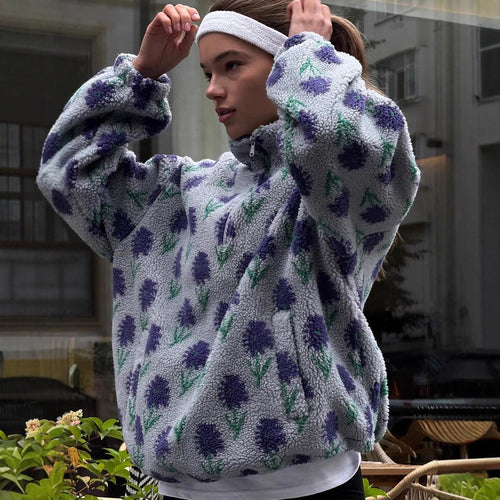 Pullover en polaire pour femmes avec motif floral et col haut Chic & Stil