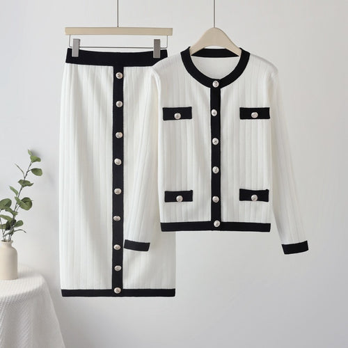 Stylish knitted set for women with decorative buttons and pockets Lune London