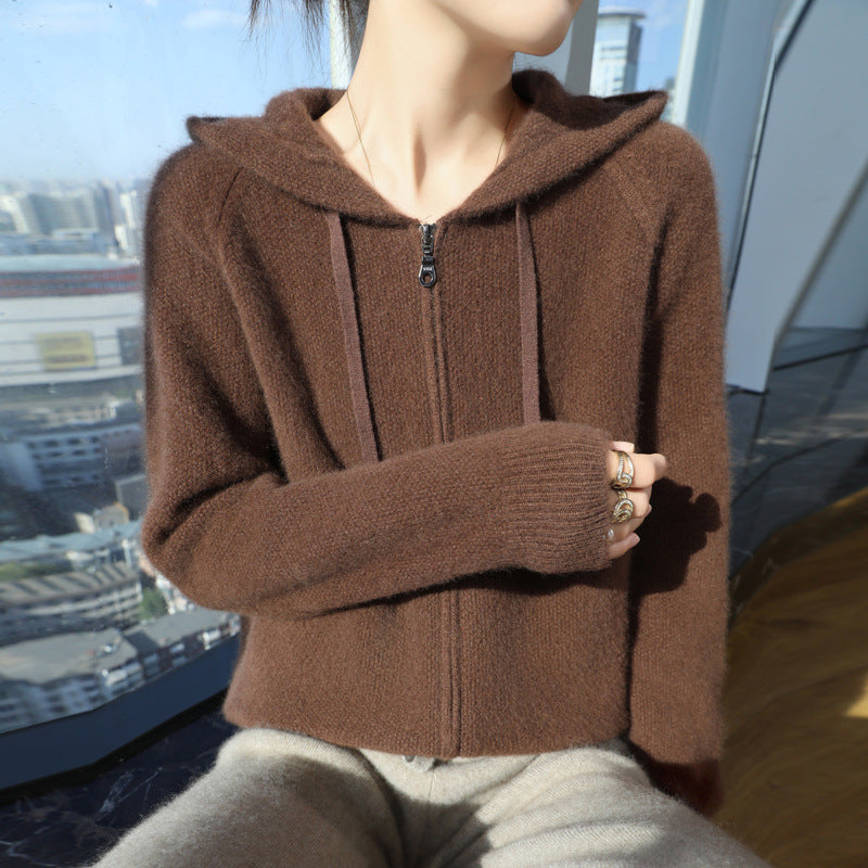 Veste à capuche confortable pour femmes avec matériau doux et fermeture éclair Chic & Stil