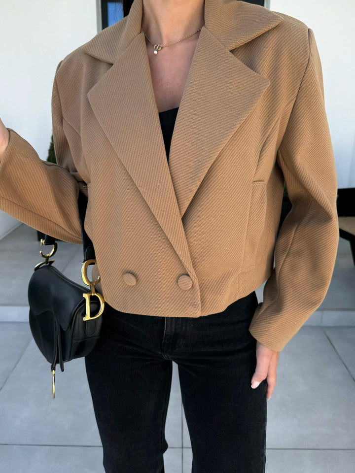 Ladies Elegant Oversized Blazer with double-breasted buttons and textured fabric Lune London
