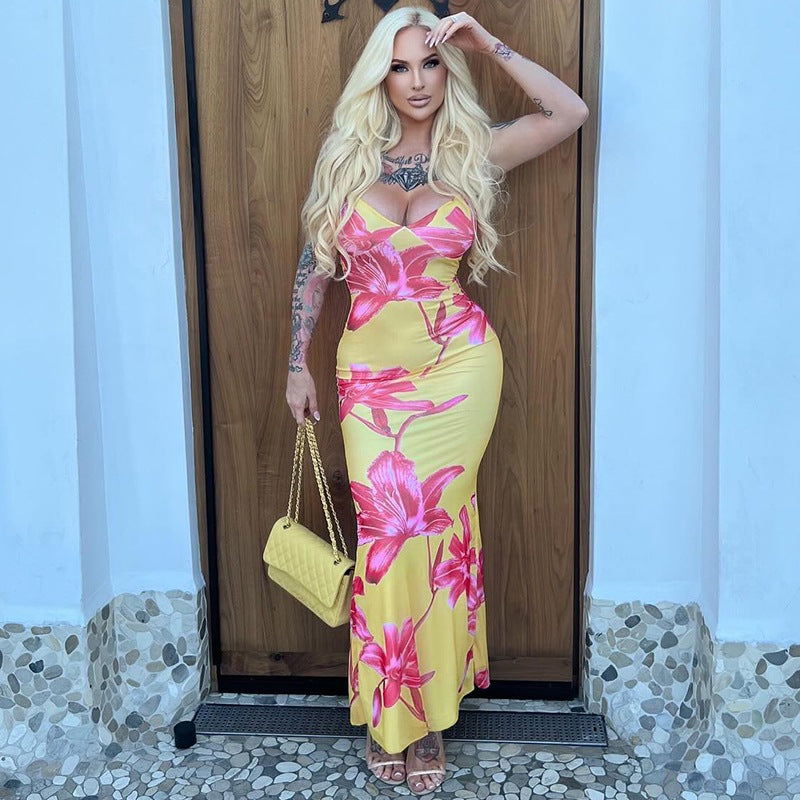 Chic and stylish floral print spaghetti strap maxi dress for women