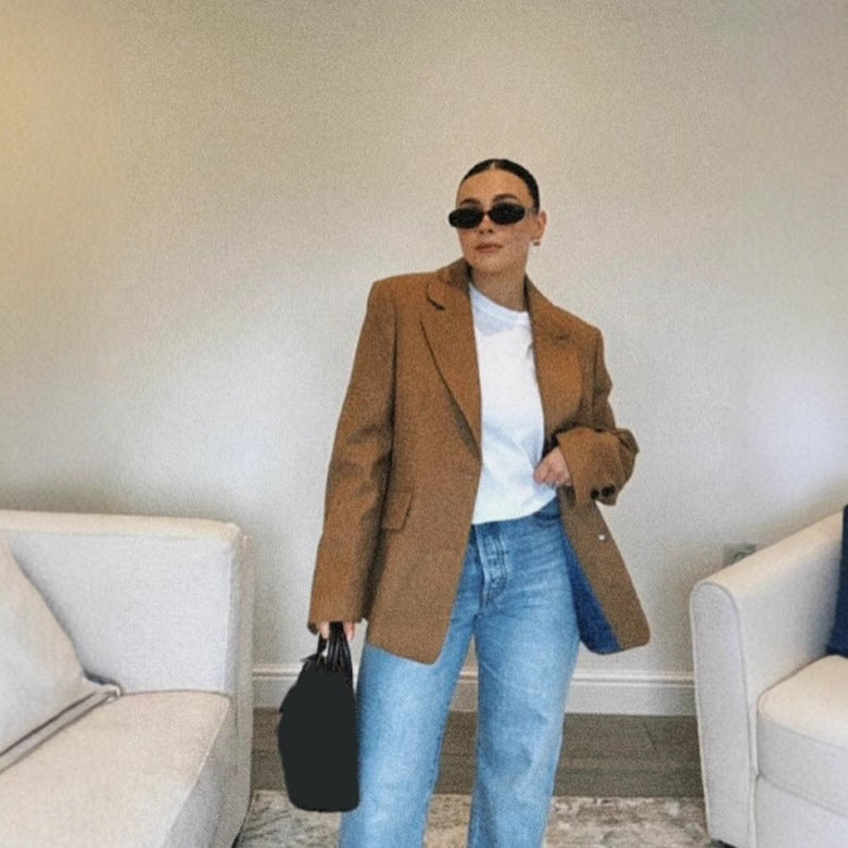 Oversized blazer jacket for women with modern design Lune London
