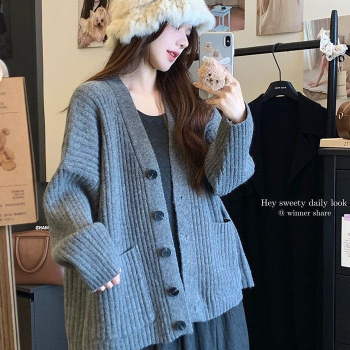 Cardigan en tricot épais pour femmes avec une coupe confortable et des poches pratiques Chic & Stil