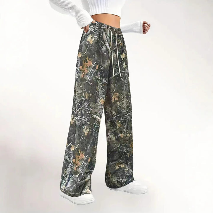 Ladies Camouflage Details Relaxed Fit Jogger Pants Lune London
