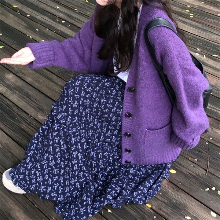 Cardigan Femme Douillet à Col V Profond et Boutons Décoratifs Chic & Stil