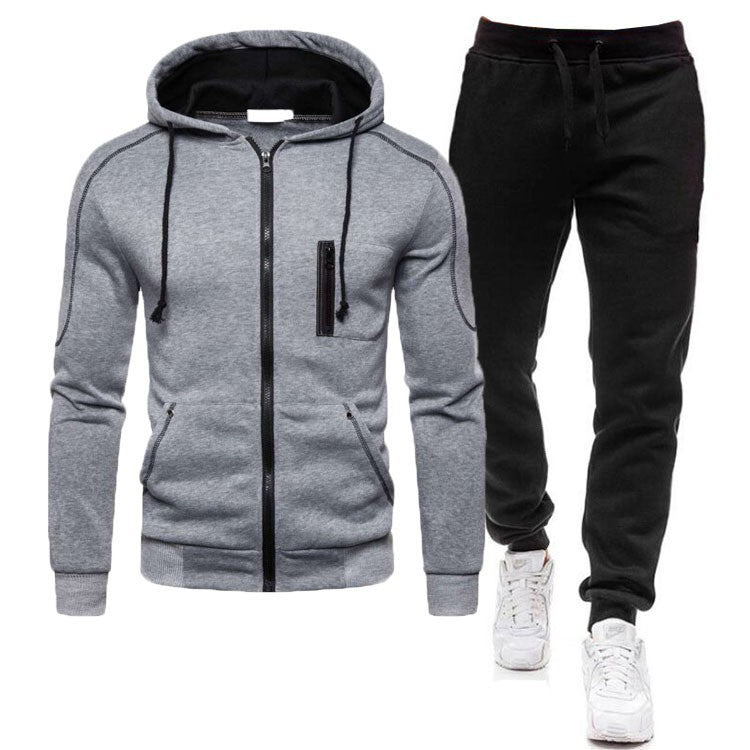 Sport suit for men with functional zip pockets and breathable fabric Lune London