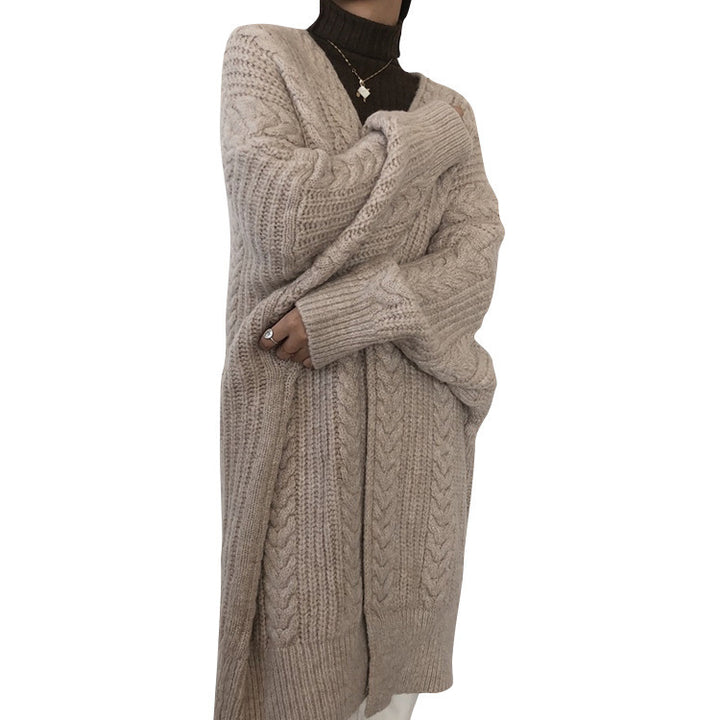 Ladies chunky knit cardigan with a zip design and a comfortable fit Lune London