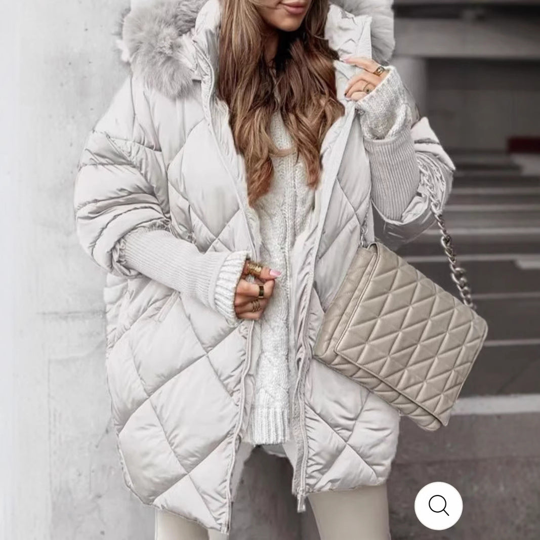 Ladies oversized quilted jacket with removable faux fur collar Lune London