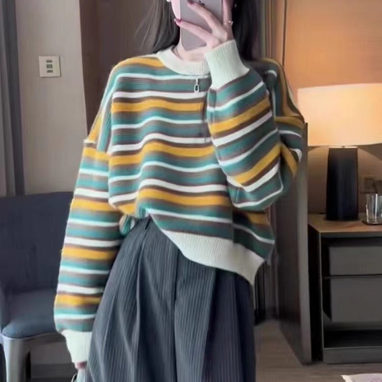 Striped women’s sweater with a loose fit and trendy details Lune London