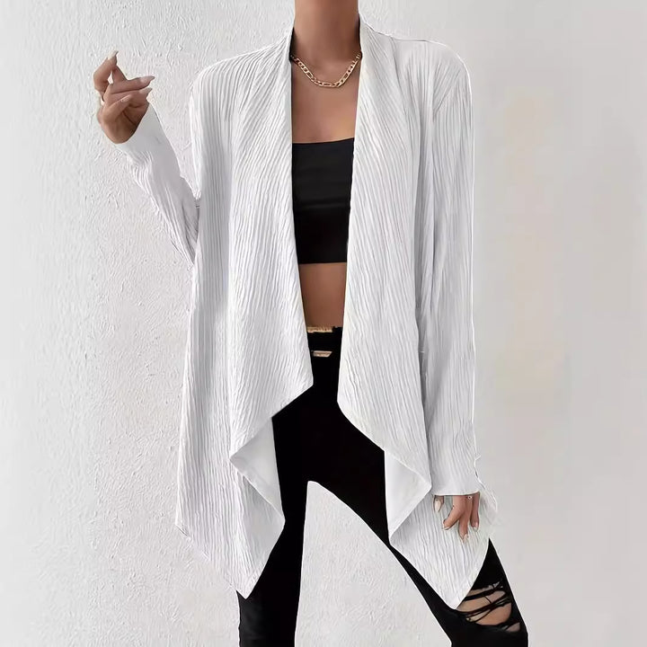 Women’s casual knitted jacket with structured design and open front Lune London
