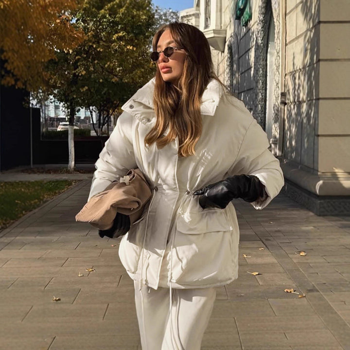Doudoune d'hiver pour femmes avec col haut et ceinture à taille réglable Chic & Stil
