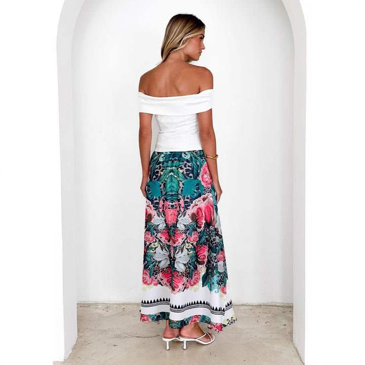 Maxi skirt with floral patterns and belt for women, intense color Chic & Stil