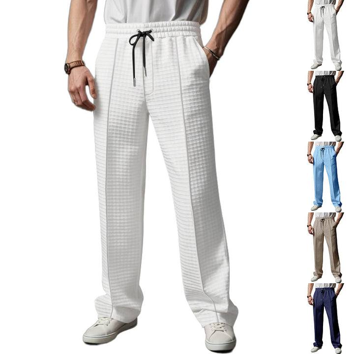 Casual sports pants for men with elastic waist and structured design Lune London