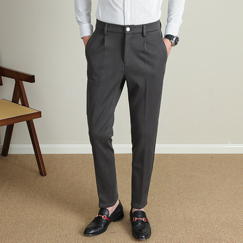 Modern business pants for men with an elegant striped pattern Lune London