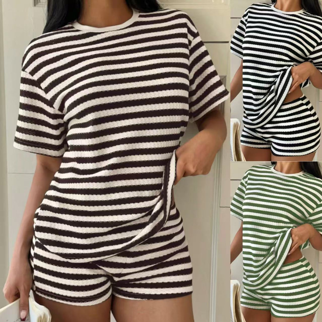 Casual striped t-shirt for women with a high-quality structure Lune London
