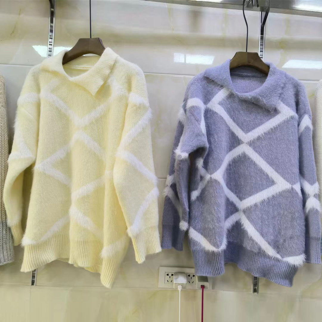 Ladies Large knitted sweater with geometric pattern and high collar Lune London