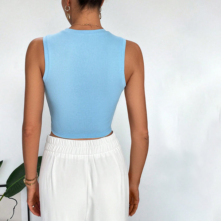 Short tank top for women with an elegant knot design Chic & Stil