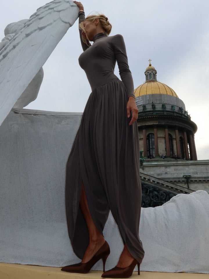 Ladies Elegant Long Dress with Long Sleeves, High Neck and Chic Slits und Style