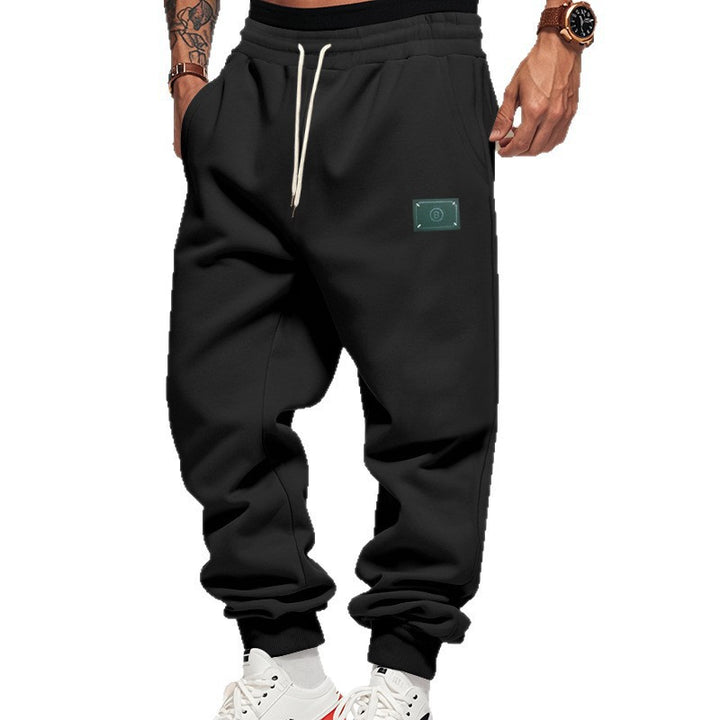 Comfortable jogging pants for men with elastic waistband and practical pockets Lune London
