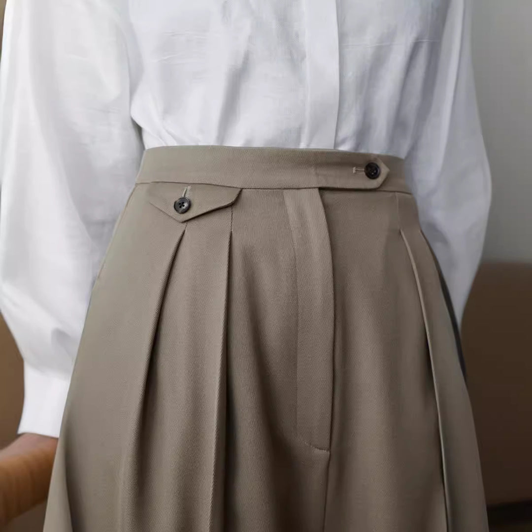 Pantalon élégant taille haute pour femmes avec plis classiques Chic & Stil
