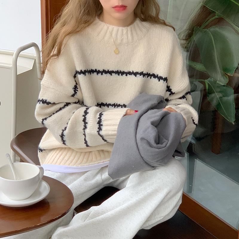 Pullover oversize pour femmes avec design rayé et tricot doux Chic & Stil