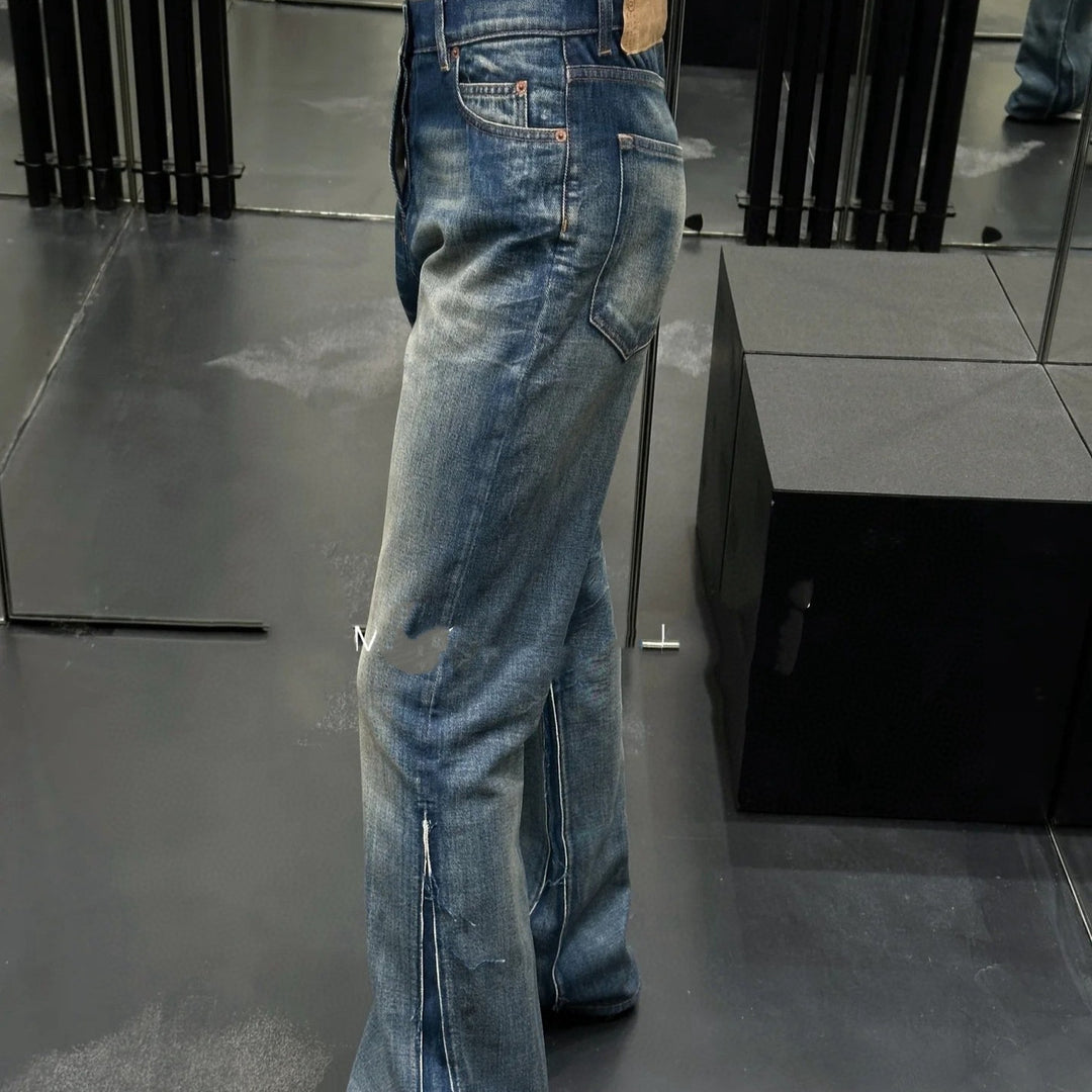 Women's baggy jeans with frayed hem and high slits Lune London