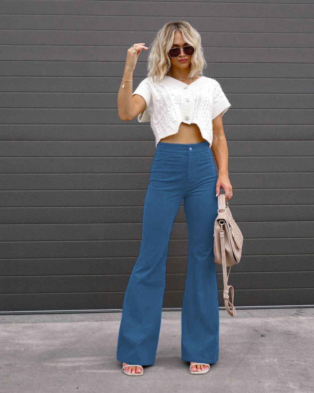 Flared jeans for women with high waist and fitted cut Lune London