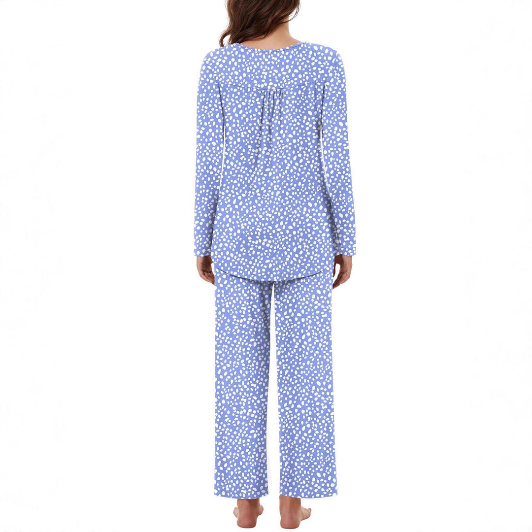 Women's pajama set made of soft fabric with practical pockets Lune London