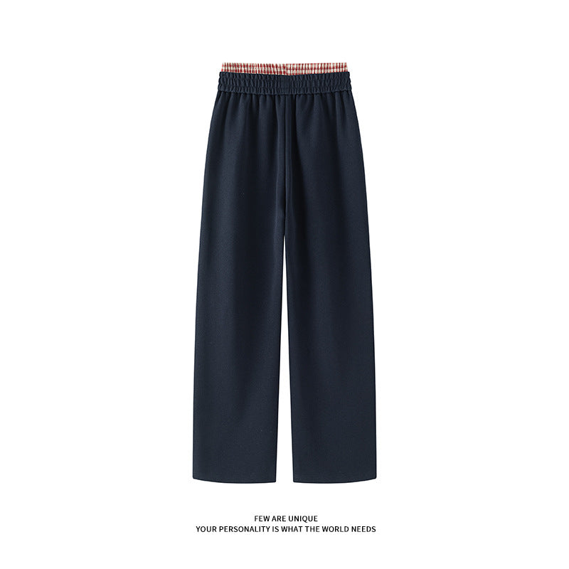 Relaxed fit leisure pants for men in breathable cotton blend with elastic waistband and side pockets Lune London