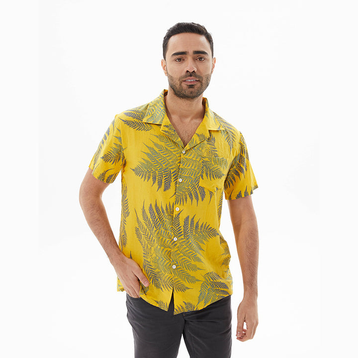 Short sleeve shirt for men with tropical leaf design Lune London