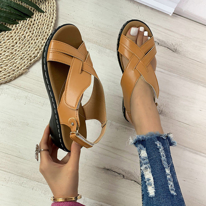 Comfortable strap sandals for women with anatomical sole Lune London
