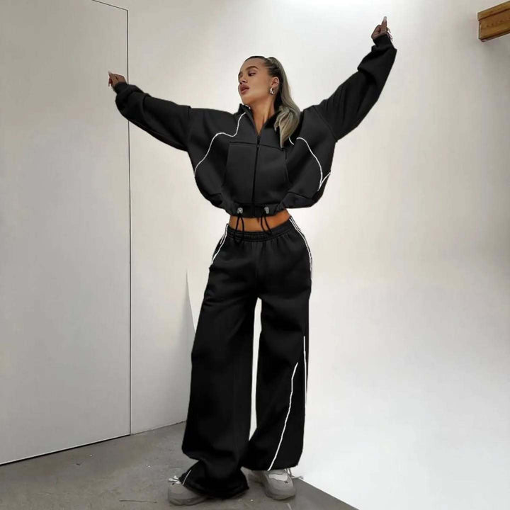 Oversized sports jacket set for women and wide jogger pants Lune London