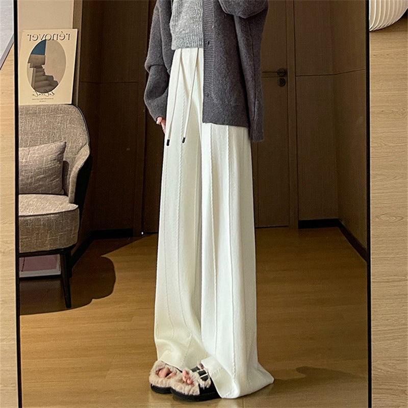 Warm palazzo pants for women with elastic waistband and side pockets Lune London