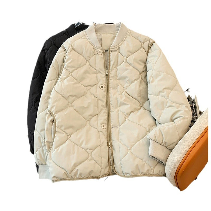 Ladies quilted jacket with zip and practical pockets Lune London