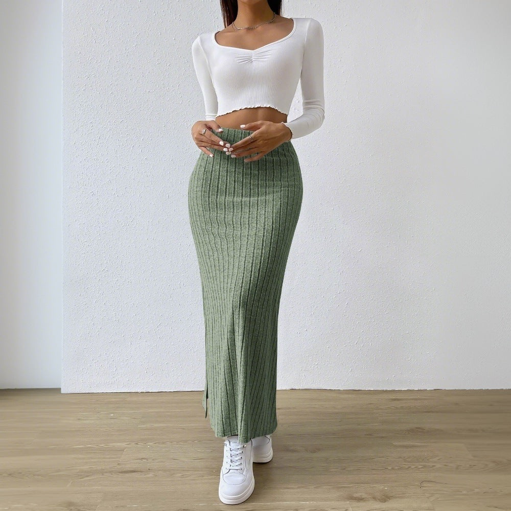 Jupe maxi pour femmes avec un design côtelé élégant et une fente sur le côté Chic & Stil