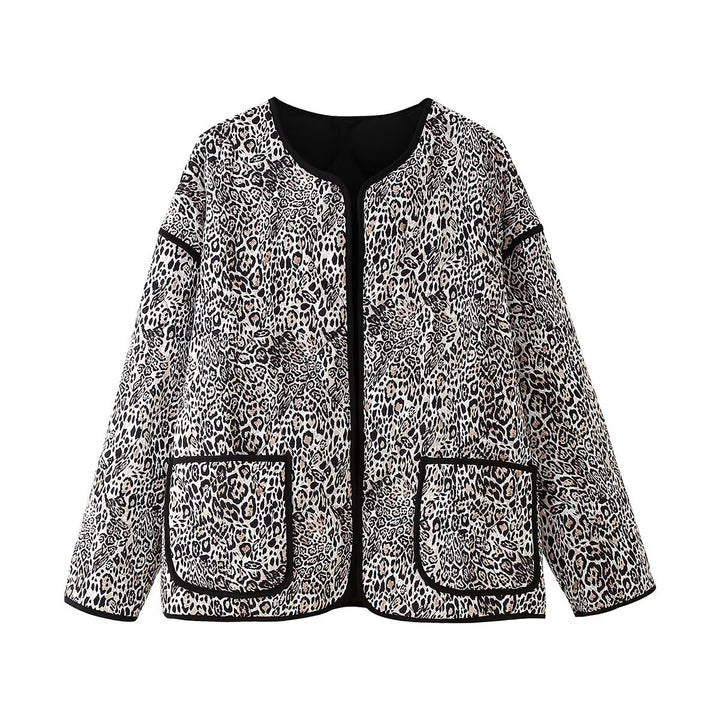 Ladies' puffer jacket with leopard print and practical pockets Lune London