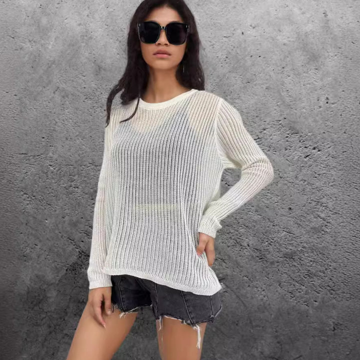Casual knitted sweater for women with a loose fit Lune London