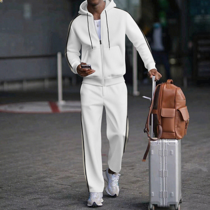 Sport travel suit for men with functional pockets and breathable material Lune London