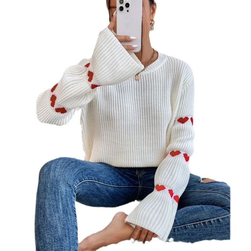 Pull en tricot pour femmes avec des appliqués en forme de cœur et des manches larges Chic & Stil