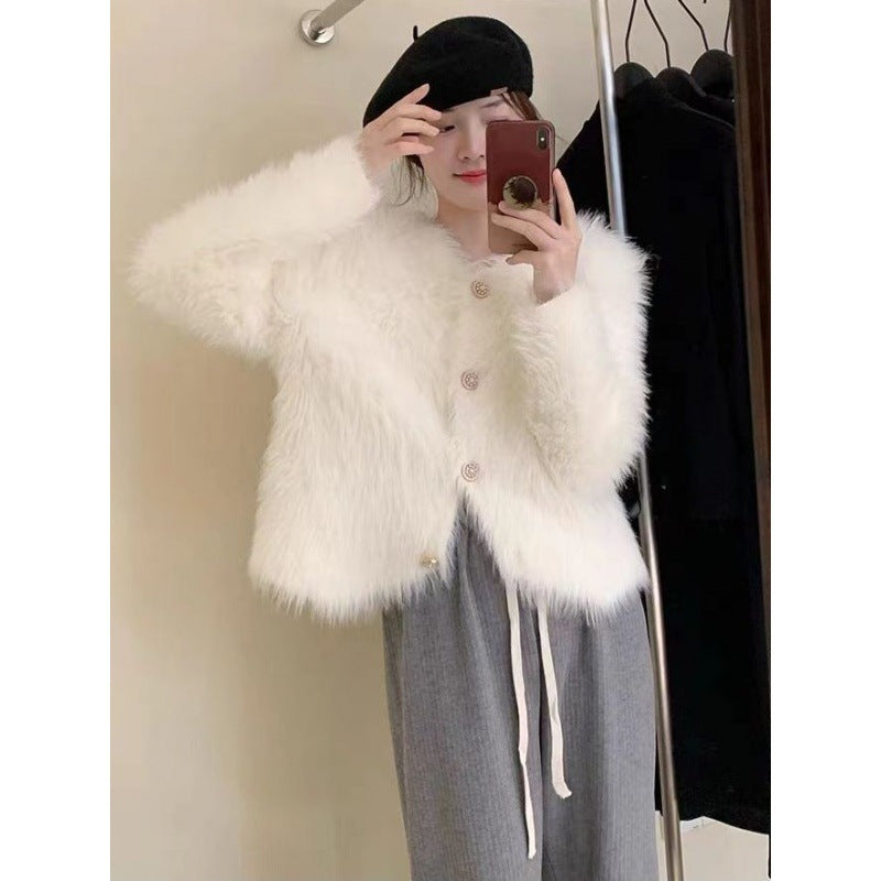 Veste courte en peluche pour femme avec des détails de bouton élégants Chic & Stil