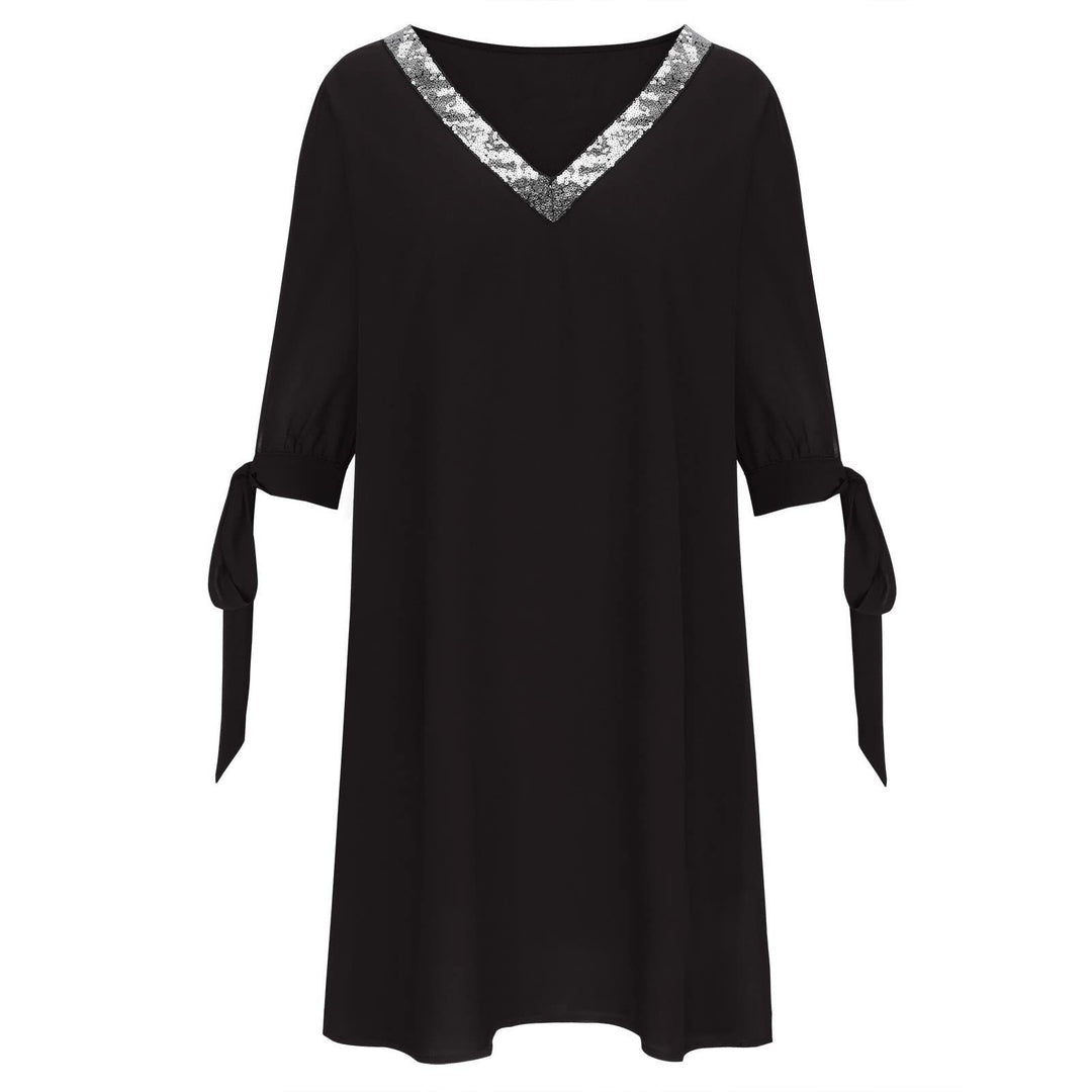 Elegant evening dress for ladies with V-neck Lune London