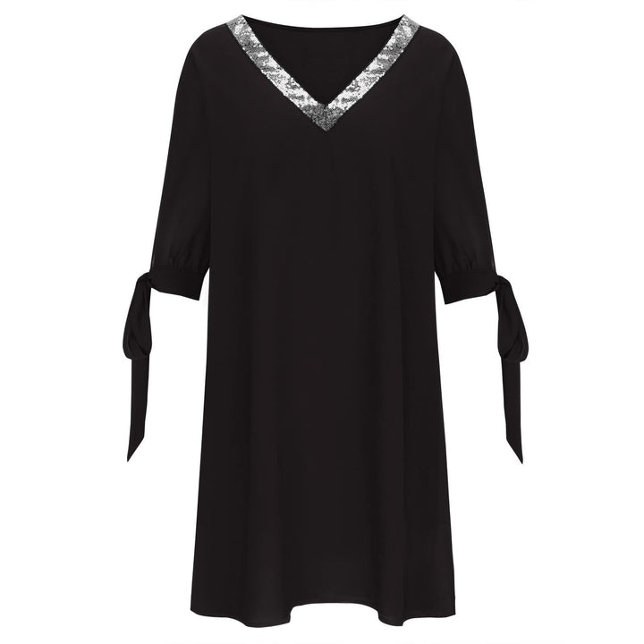 Elegant evening dress for ladies with V-neck Lune London
