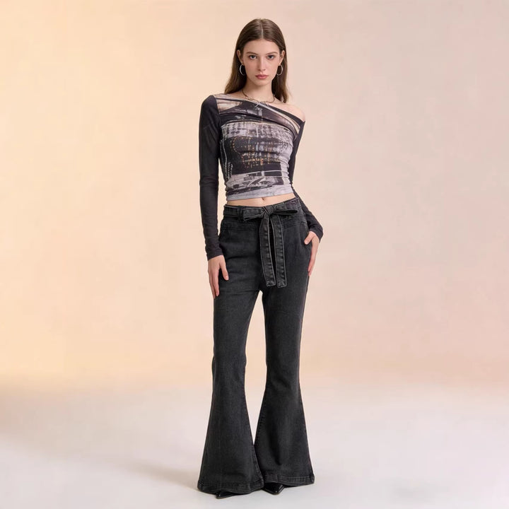 Women's Flared Jeans with Belt and High Waist Lune London