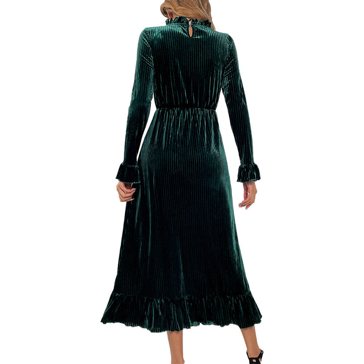 Robe portefeuille à manches longues pour femmes en velours luxueux avec détails en volant Chic & Stil