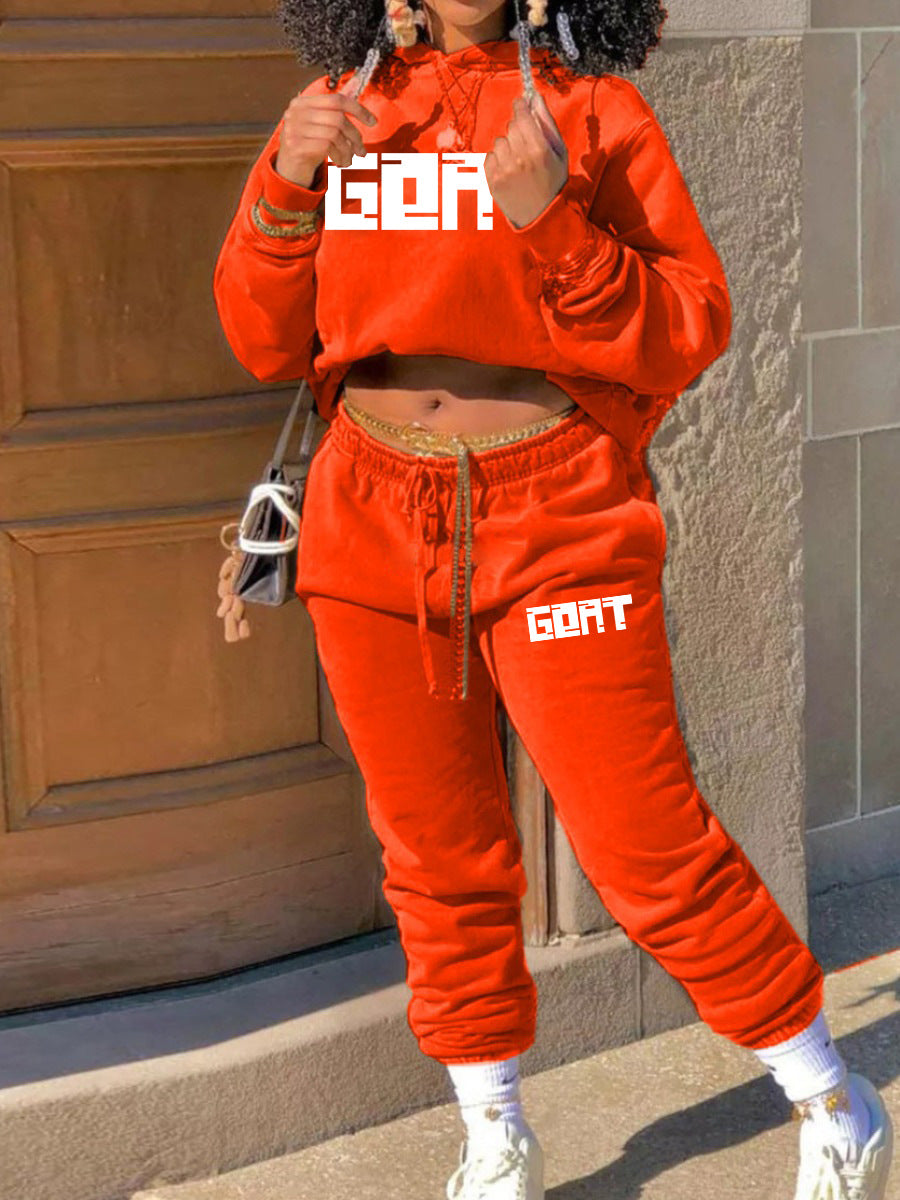 Women's jogging set with innovative logo design Lune London