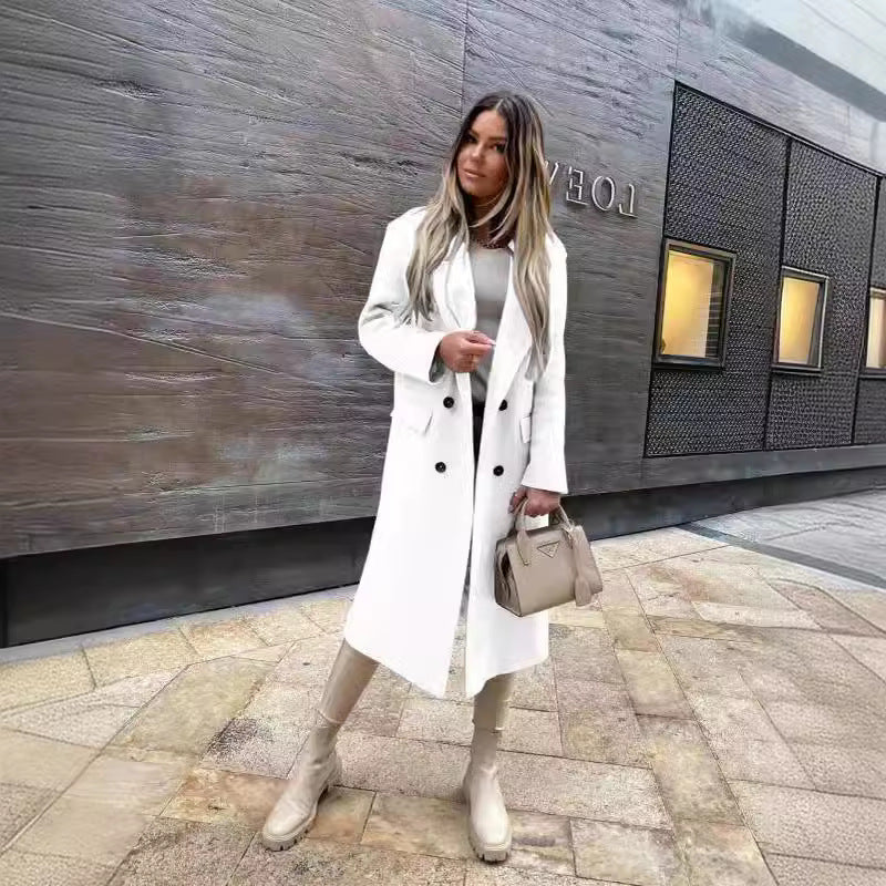 Ladies elegant and timeless wool coat with double breasted Lune London