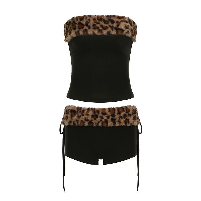 Ladies Top hat with faux fur collar Lune London