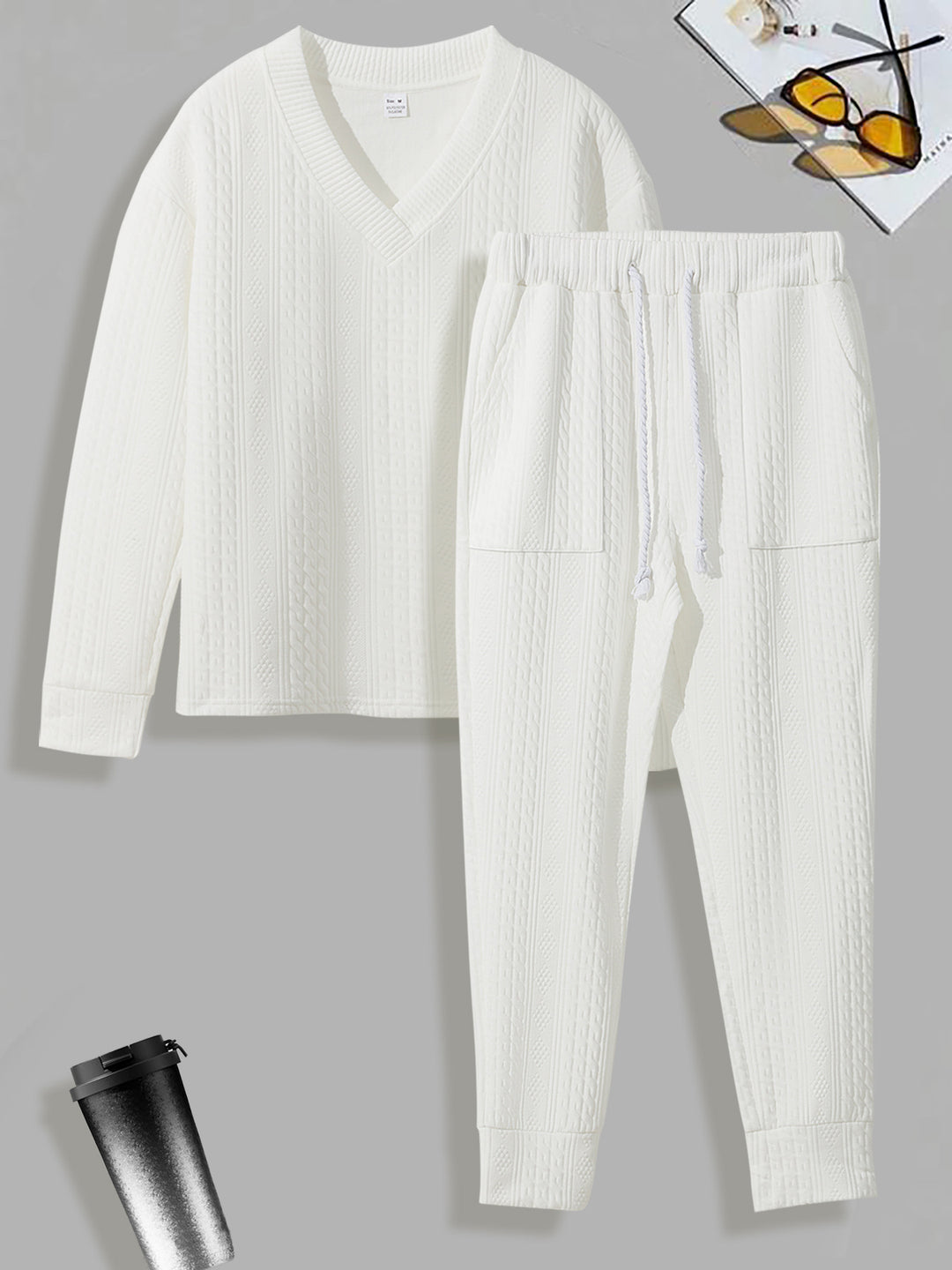 Women’s suit and comfortable knit with V-neck and elastic waist Lune London